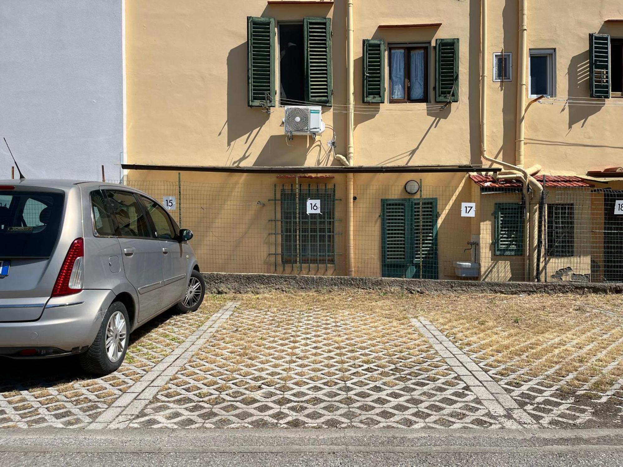 Orcagna With Parking Apartment Florenz